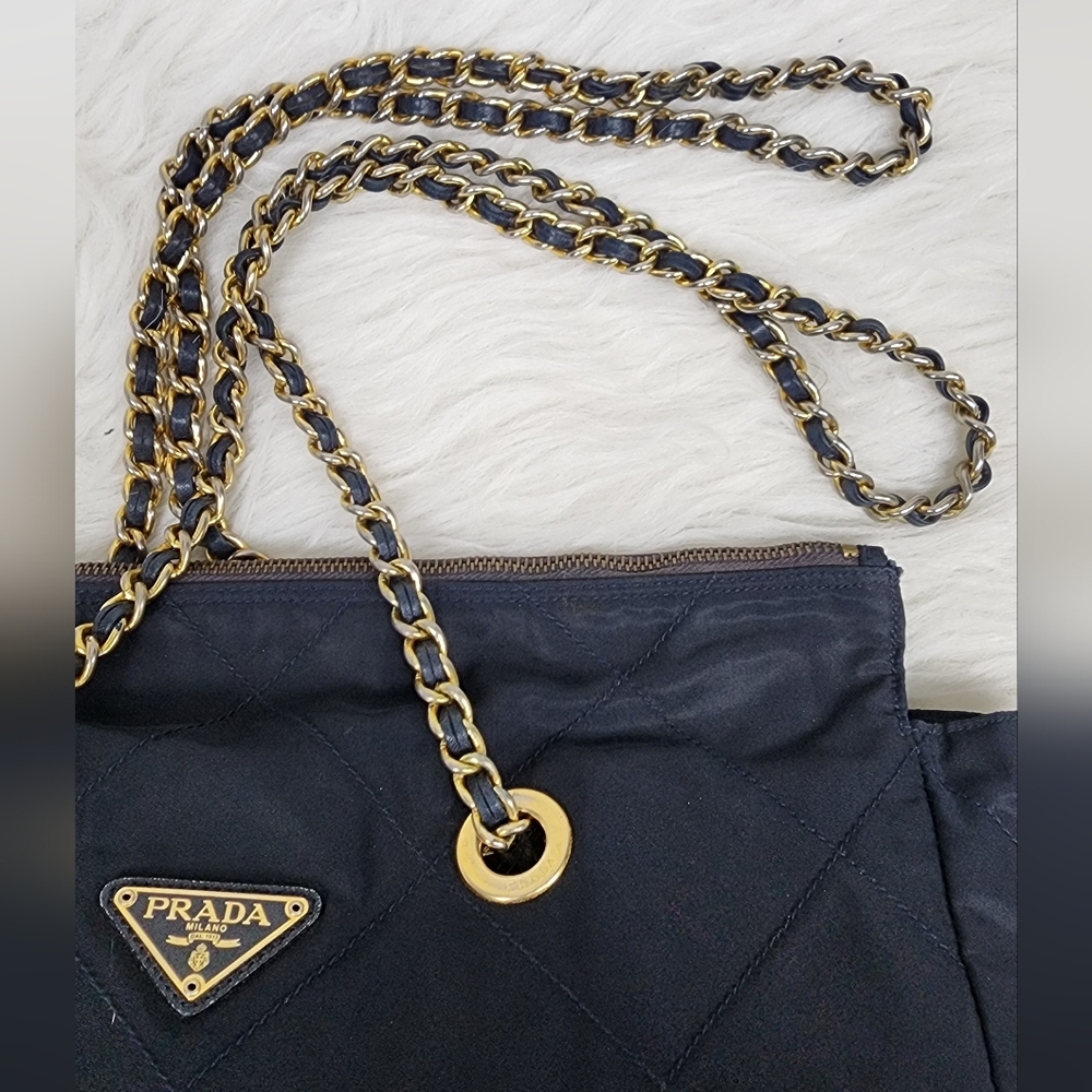 Auth Navy Bleu  Quilted Shoulder Bag with Gold Hardware - Picture 8 of 14